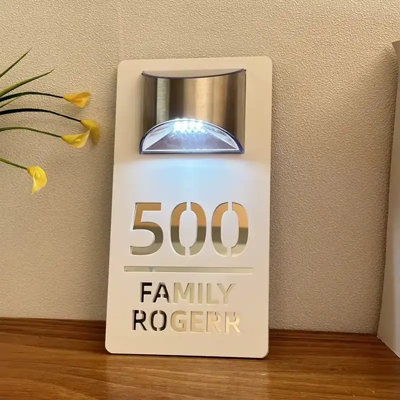 Numéro de maison solaire design autonomie 10h