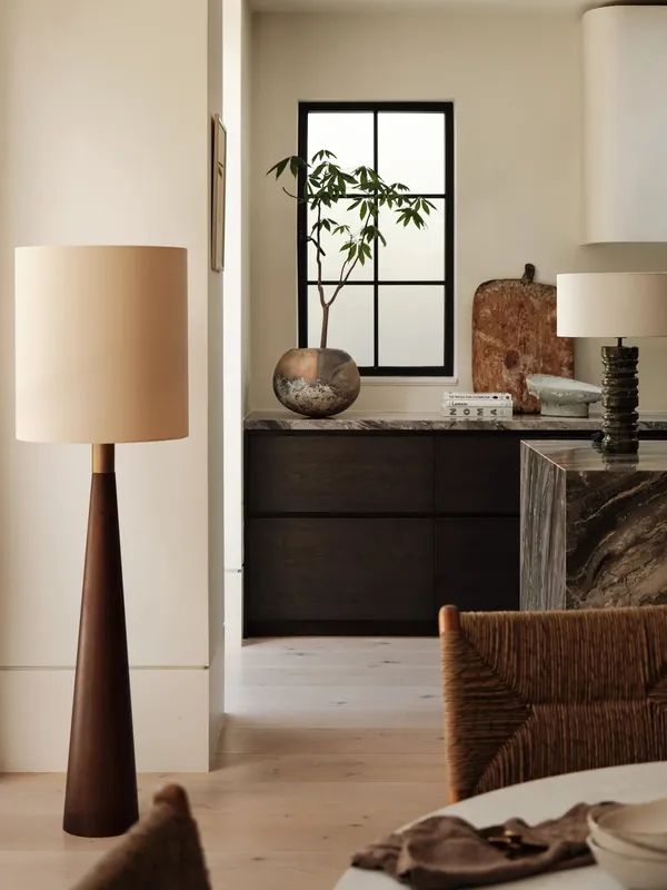 Karter Moderne Stehlampe aus Holz