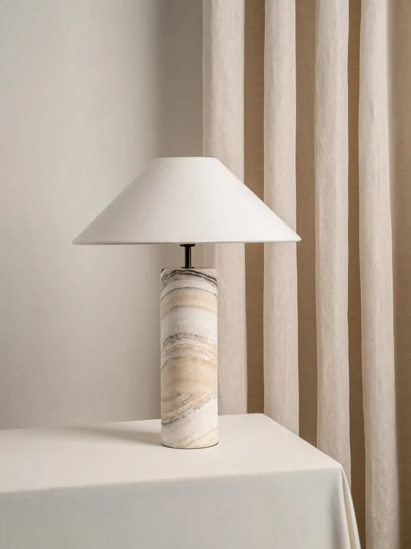 Killian Moderne Tischlampe aus Stein