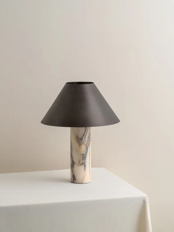 Eliot Moderne Tischlampe aus Marmor