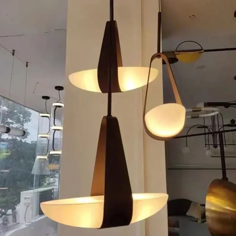 Suspended Light Fixture | TREPOT