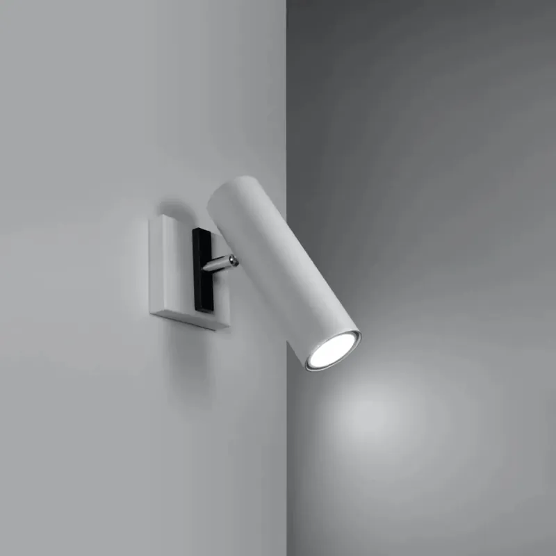 DIREZIONE white wall light