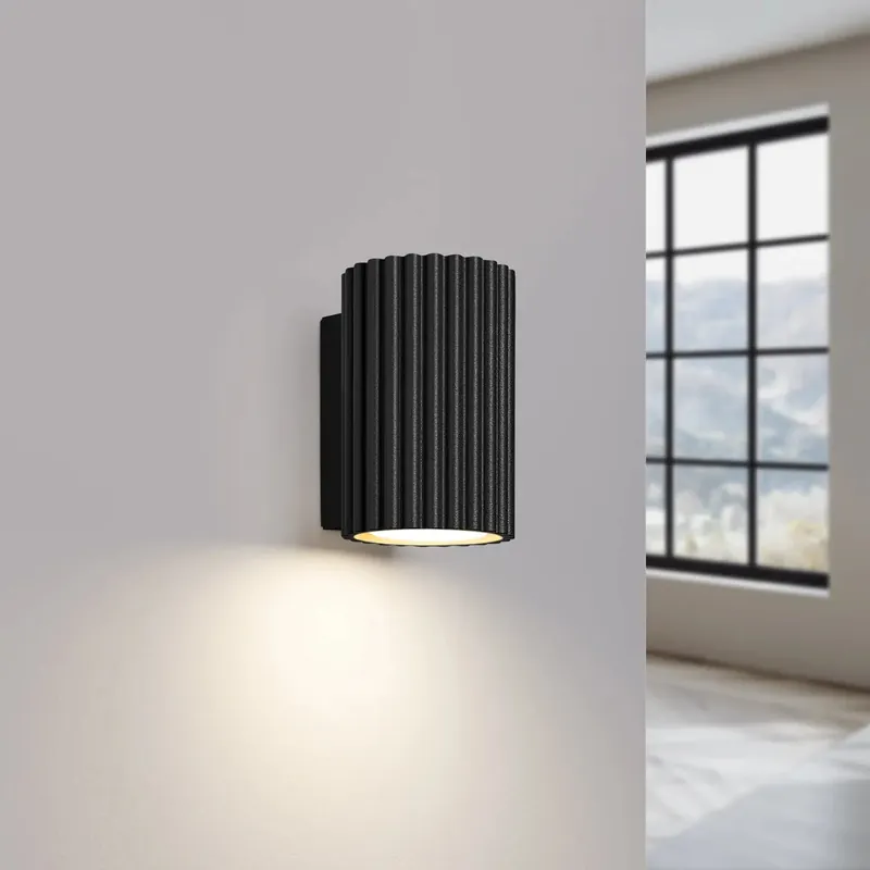 KARBON 10 black wall light