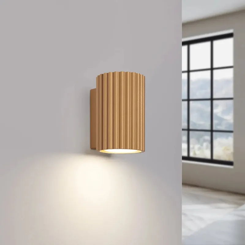 KARBON 10 Gold Wall Light