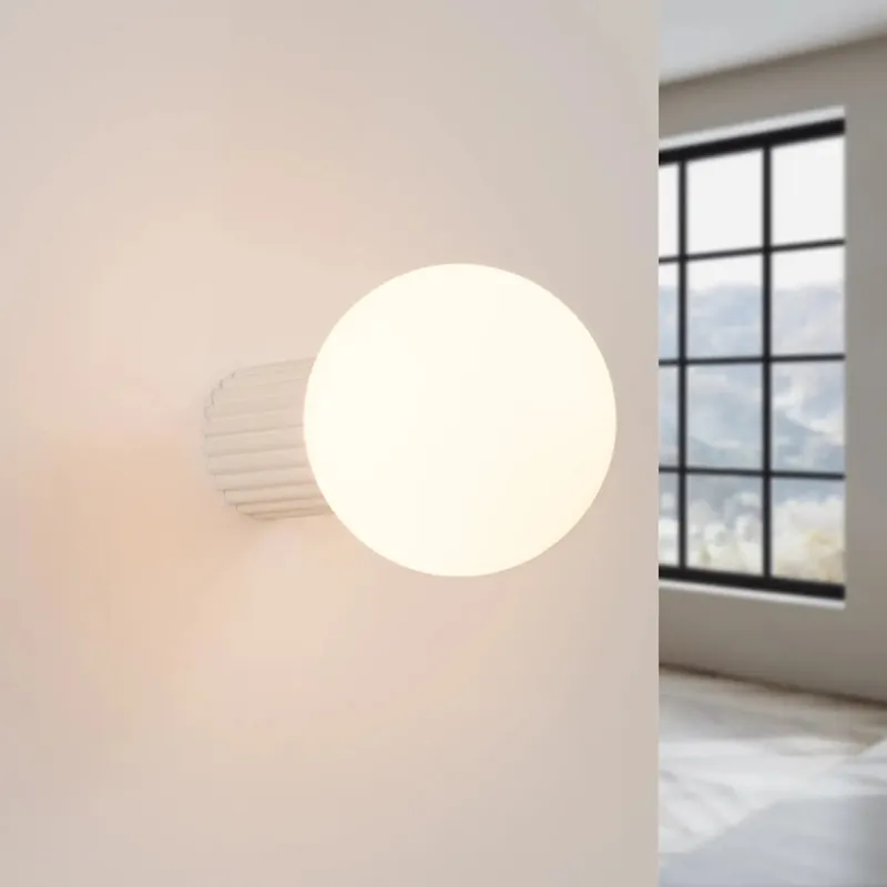 HALO beige wall light IP44