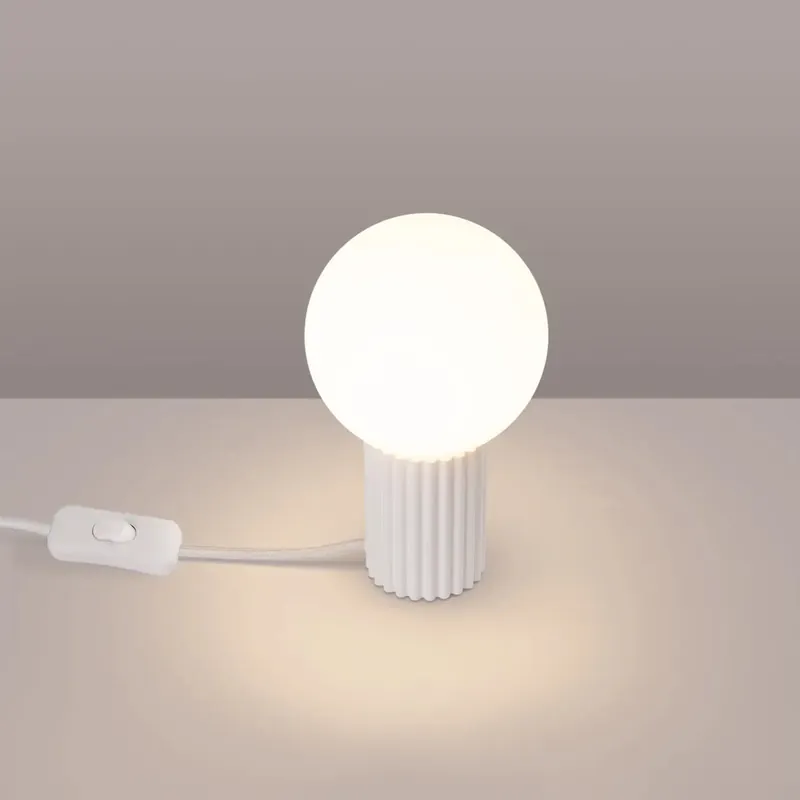 HALO white table lamp