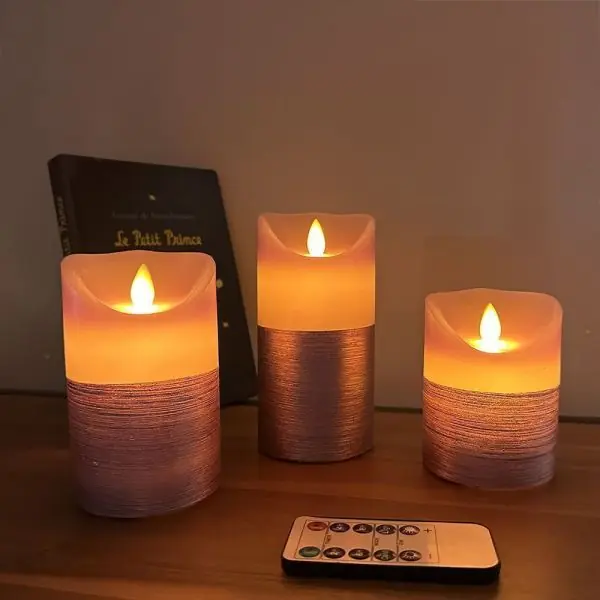 Lot de 3 bougies Violettes Flamme Vacillante blanc chaud avec Télécommande