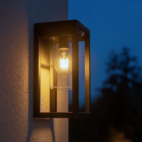 Applique murale solaire MONTFORT Equi 40W Détecteur de Présence 3 Modes