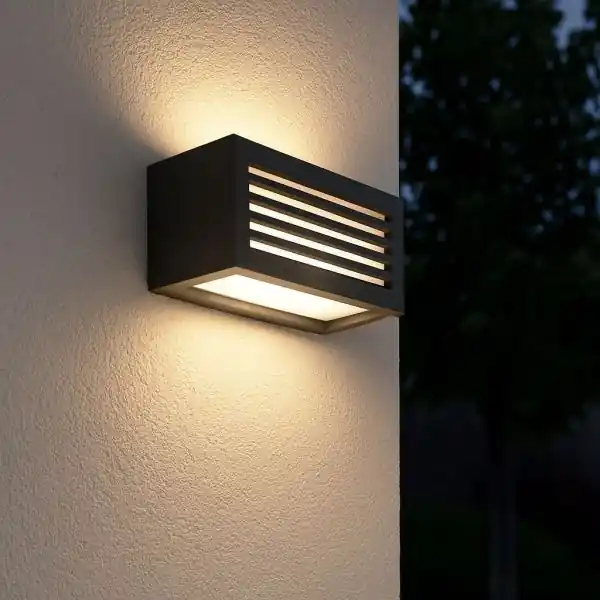 Applique murale NEWPORT Frame extérieure E27 Noire IP54