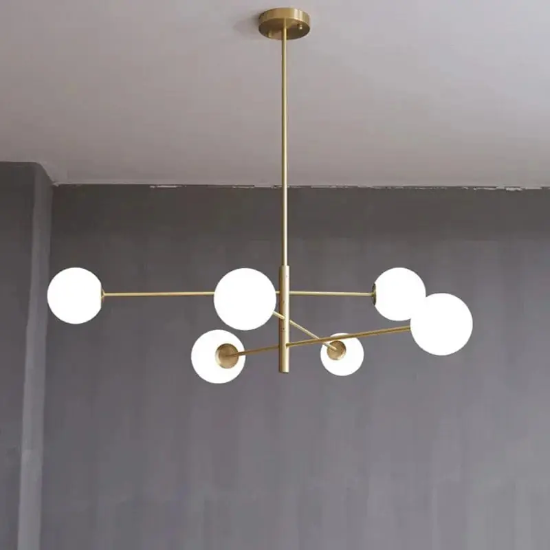 Nordic Luxe : Lustre en Verre et Laiton pour Déco Intérieur - Suspension Élégante