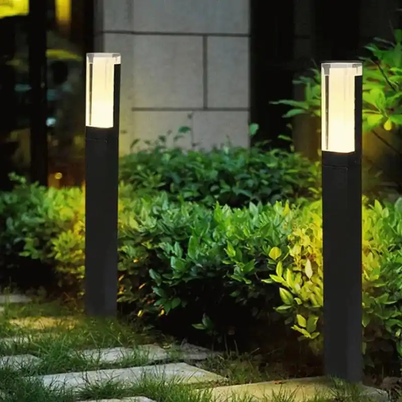 Lampe LED Exterieur pour Pelouse - Brilliance et Style