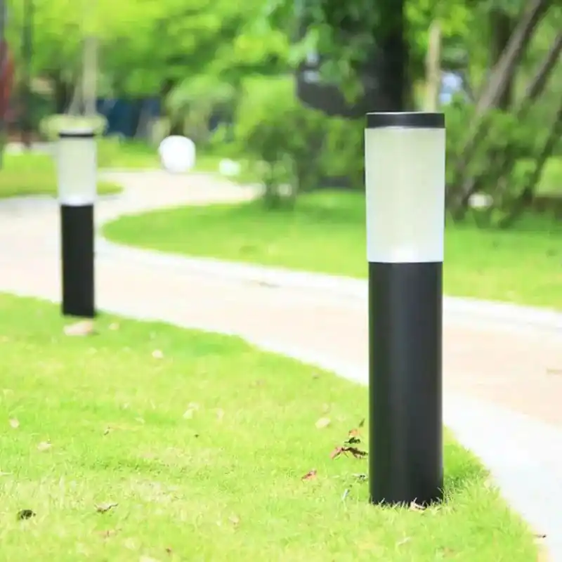 Pilier lumineux à LED imperméable en acier inoxydable.