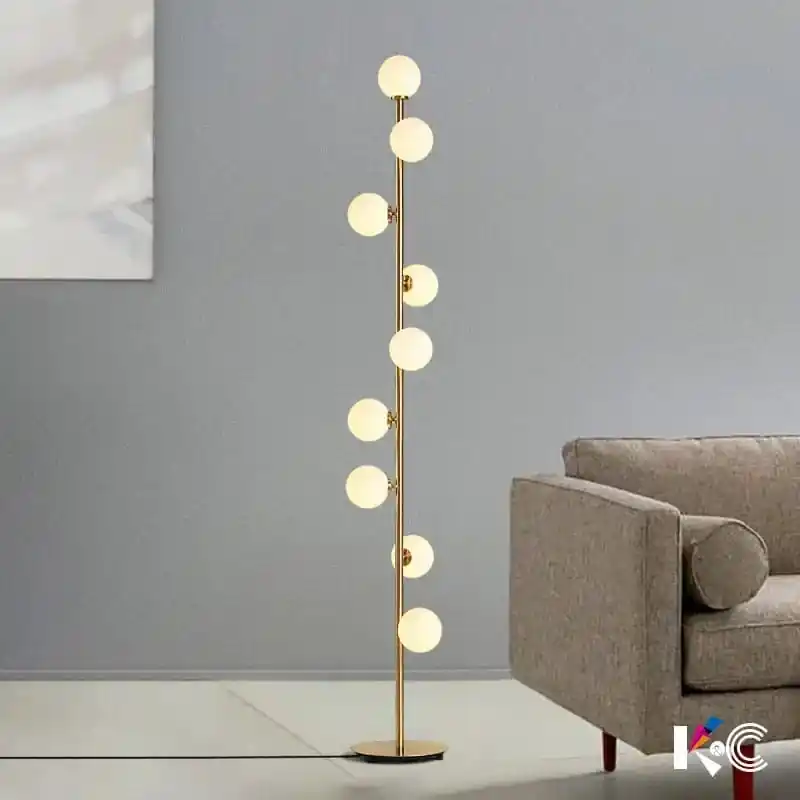 Lampadaire boule de verre blanc à 9 globes