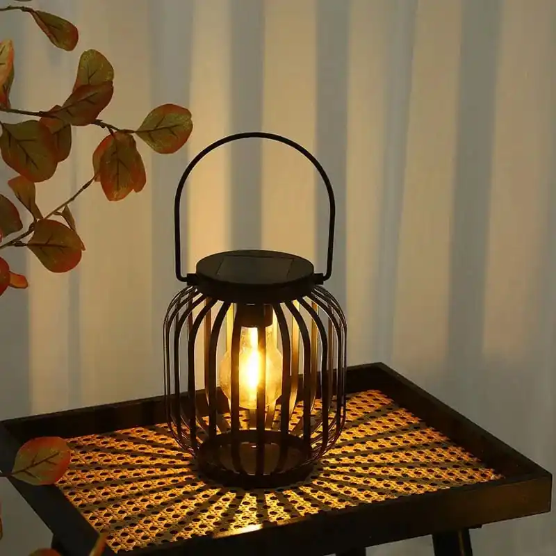 Lanterne solaire a LED pour jardin : Éclairage extérieur étanche et portable