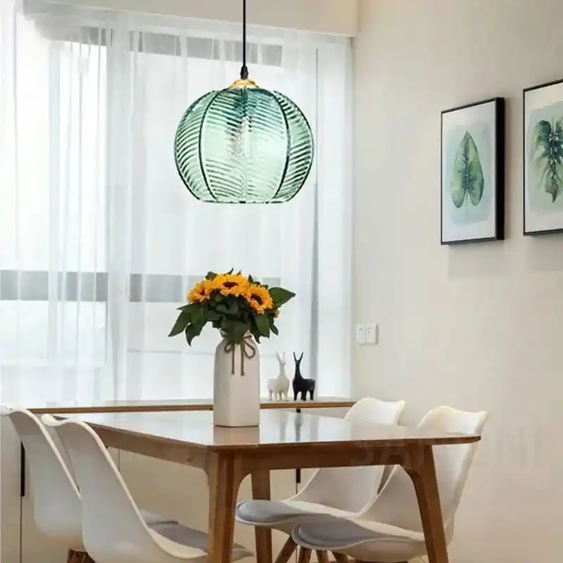 Lustre en verre rayé nordique : Lampe suspendue moderne pour décoration d'intérieur