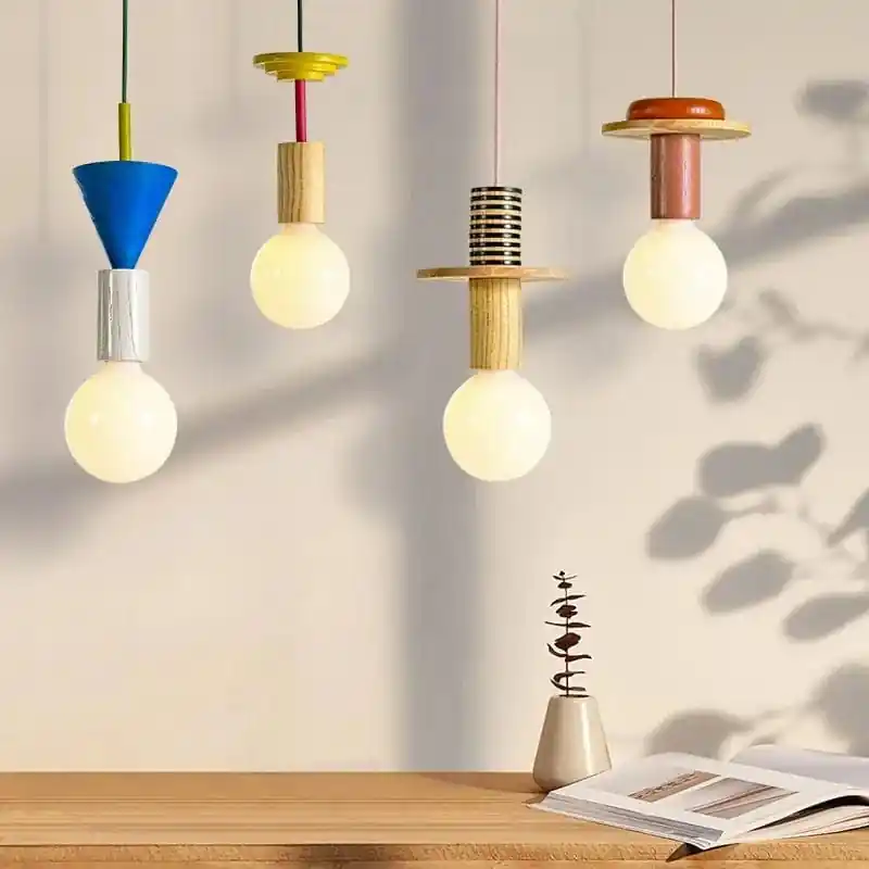 Suspension en bois moderne pour chambre nordique - Lustre en bois coloré avec LED pour décoration intérieure