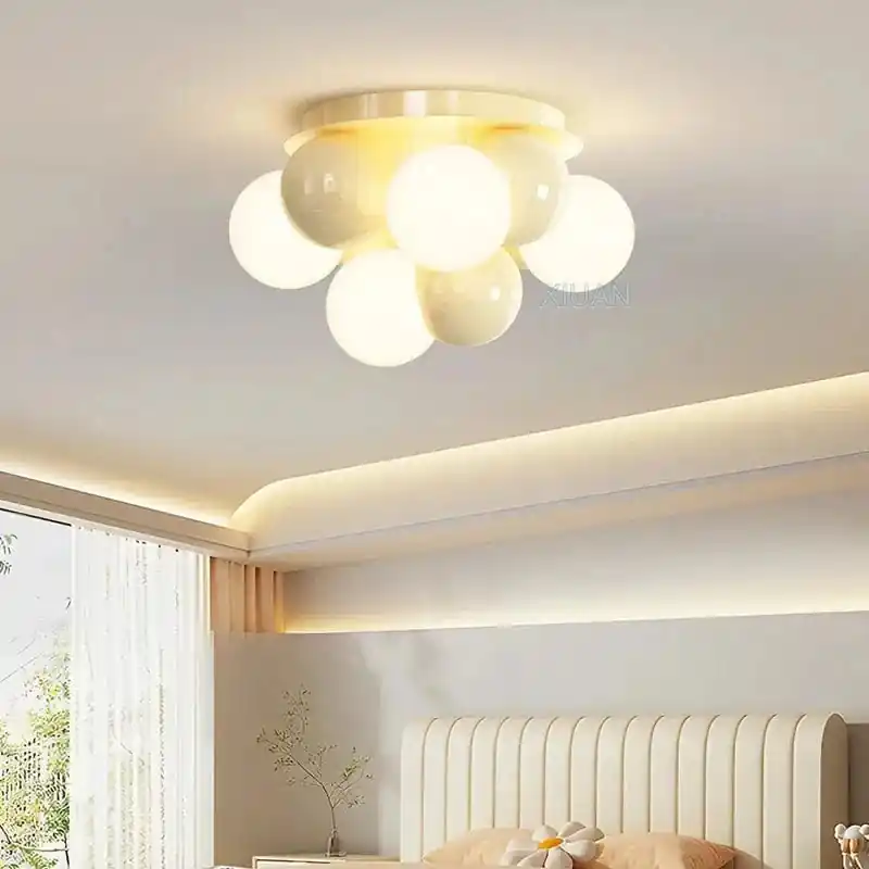 Lustre boule nordique à bulles LED pour chambre d'enfant