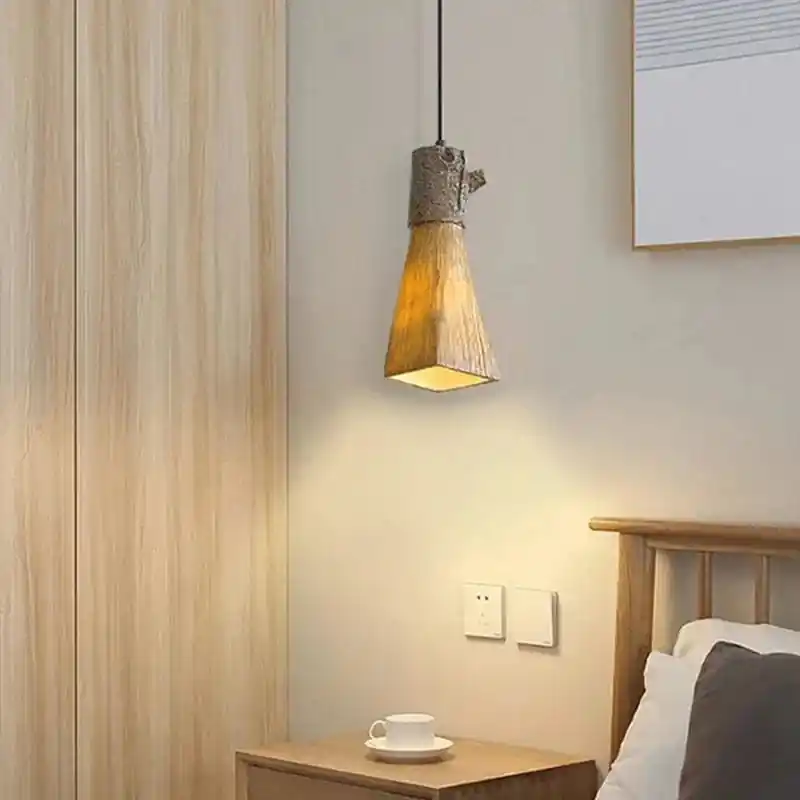 Suspension en résine nordique pour une chambre moderne