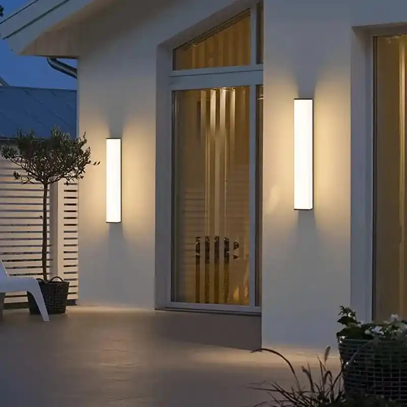 Applique murale moderne en acier inoxydable LED étanche Ip65 pour éclairage extérieur de jardin et balcon