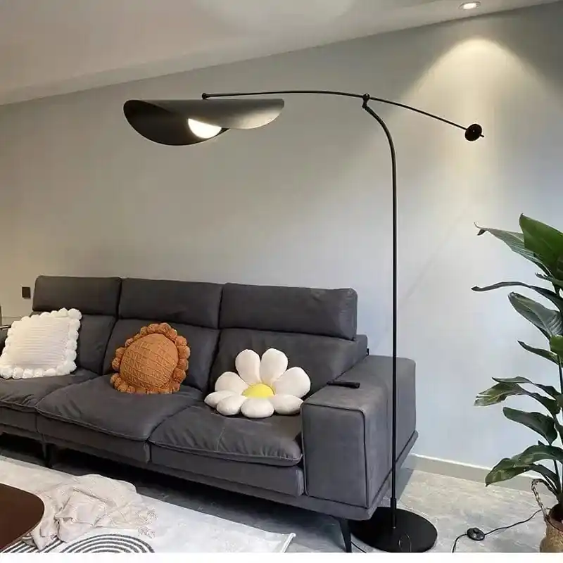 Lampadaire LED de pêche au design minimaliste et moderne