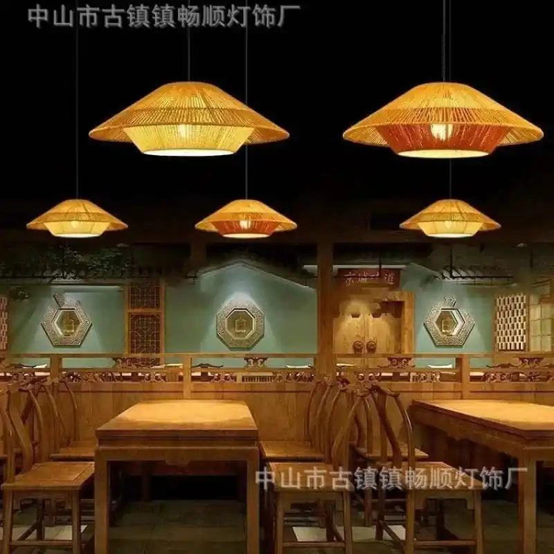 Luminaires Rétro Créatifs en Rotin pour un Style Silencieux