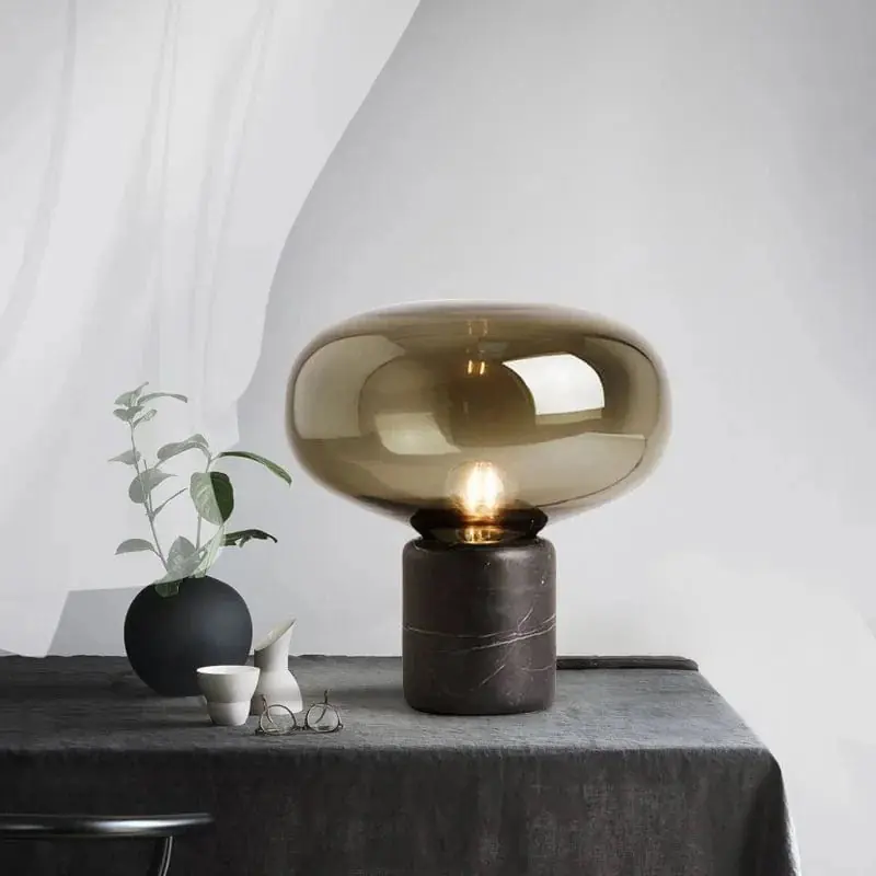 Lampe de Table LED Marbrée Champignon Nordique
