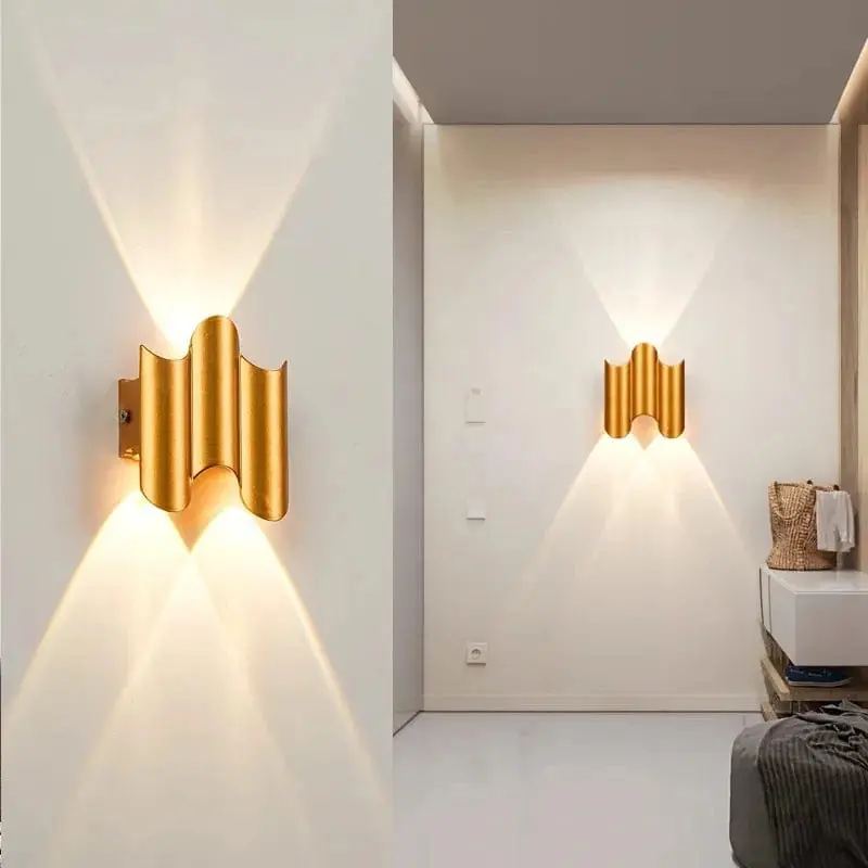 Applique murale extérieure étanche en aluminium - Luminaire moderne noir et doré