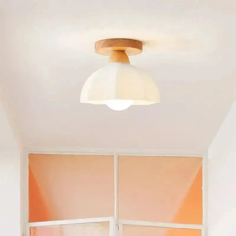 Plafonnier nordique en rondins de bois pour éclairer votre intérieur