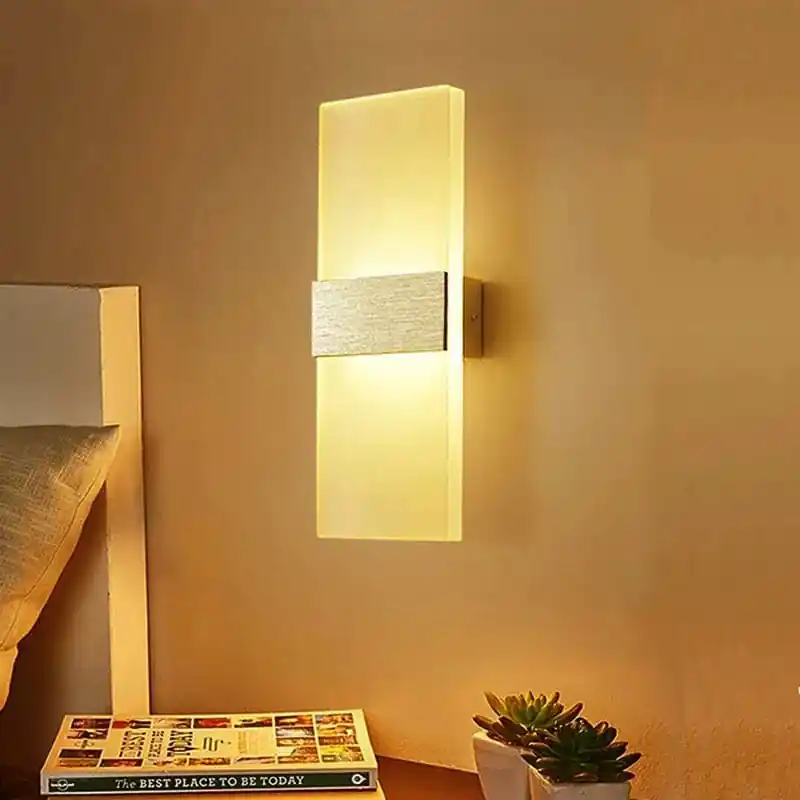 Applique Murale LED Design pour Chambre avec Effet Acrylique Elliptique