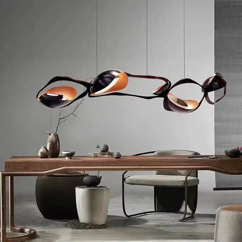 Lustre design noir et cuivre contemporain