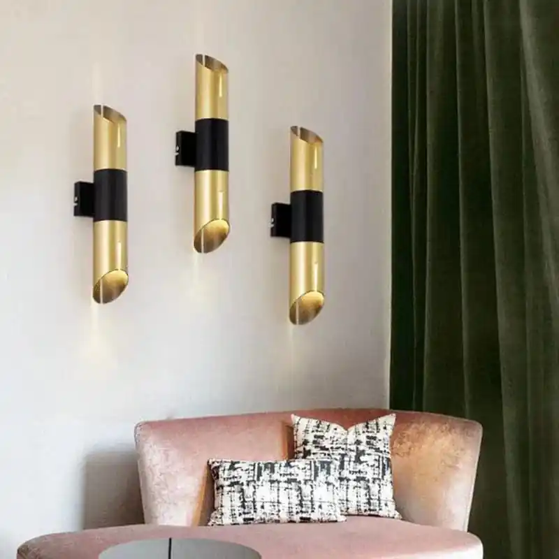 Applique murale LED en aluminium au design contemporain