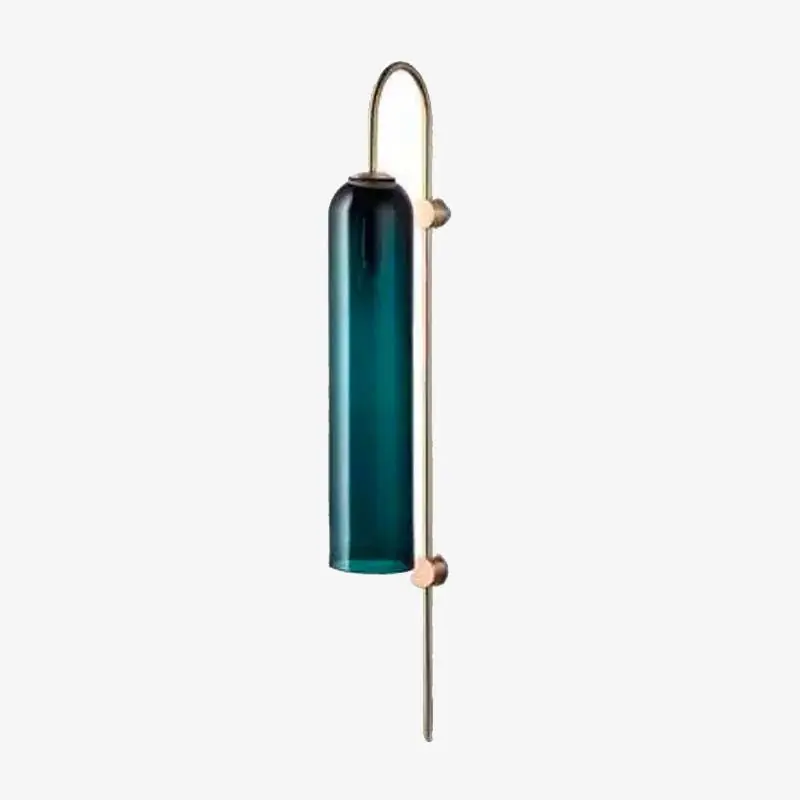 Tube en verre et base dorée pour un maquillage de luxe