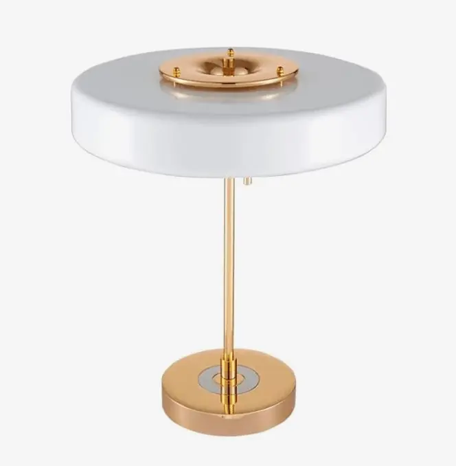 Lampe de chevet design : doré avec abat-jour blanc.