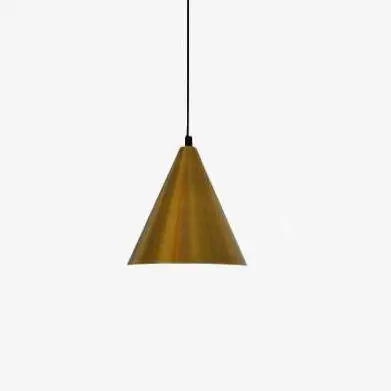 Suspension dorée en forme de cône Luxe