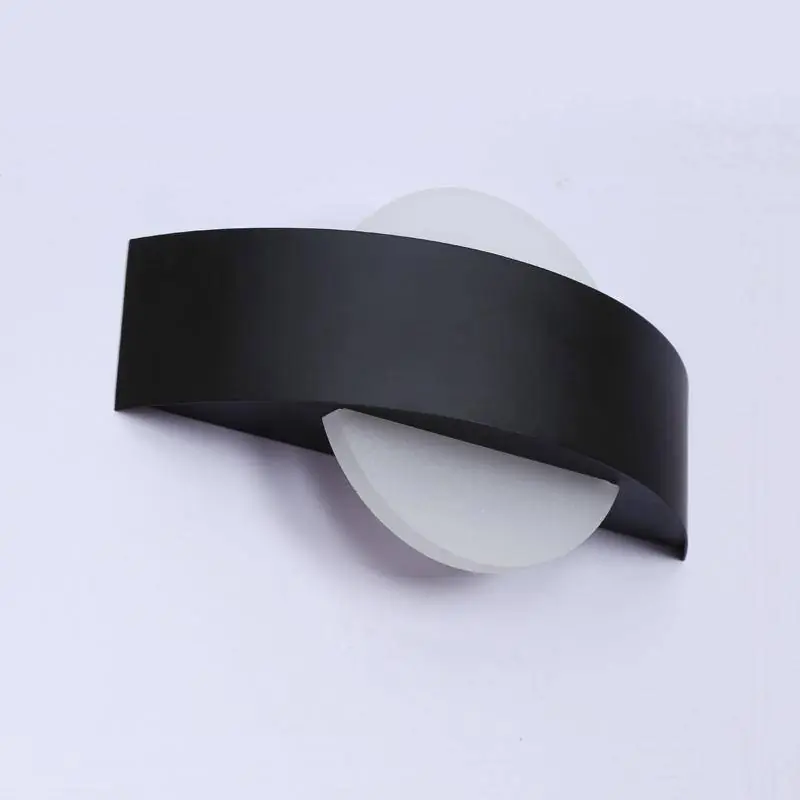 Applique design LED Courbée avec Boule en Verre - Noir ou Blanc