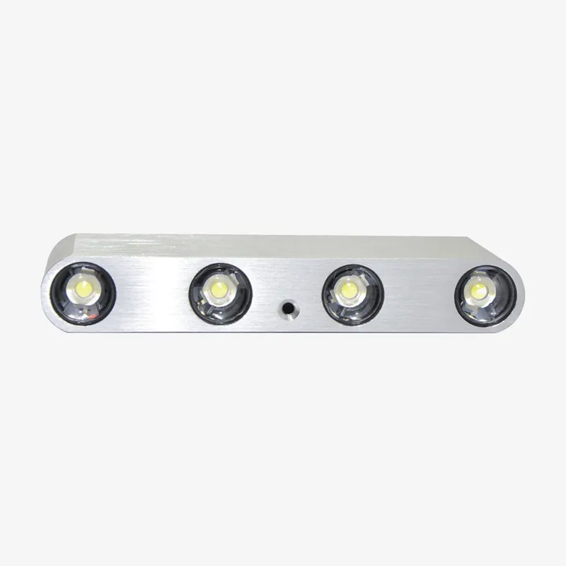 Applique moderne Chromée à LED Multicolore