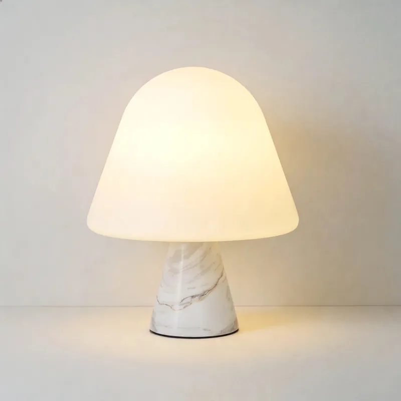 Lampe de table moderne Quenby en marbre couleur champignon