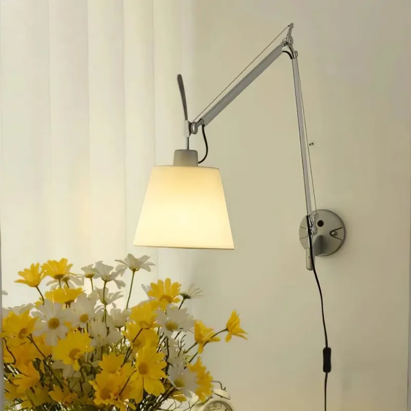 Skuld Moderne Schwenkarm Wandleuchte