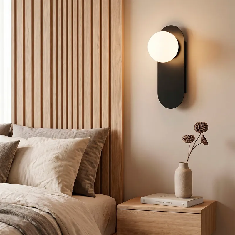 Arandela com esfera de cristal "Glow"