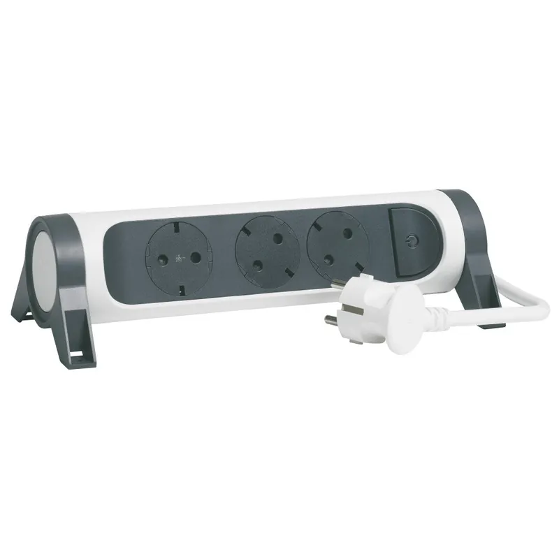 LEGRAND – Podstawa stała i obrotowa z 3 gniazdami podtynkowymi 2P+E, zabezpieczona przed przepięciami. Kabel 1,5 m. Kolor czarno