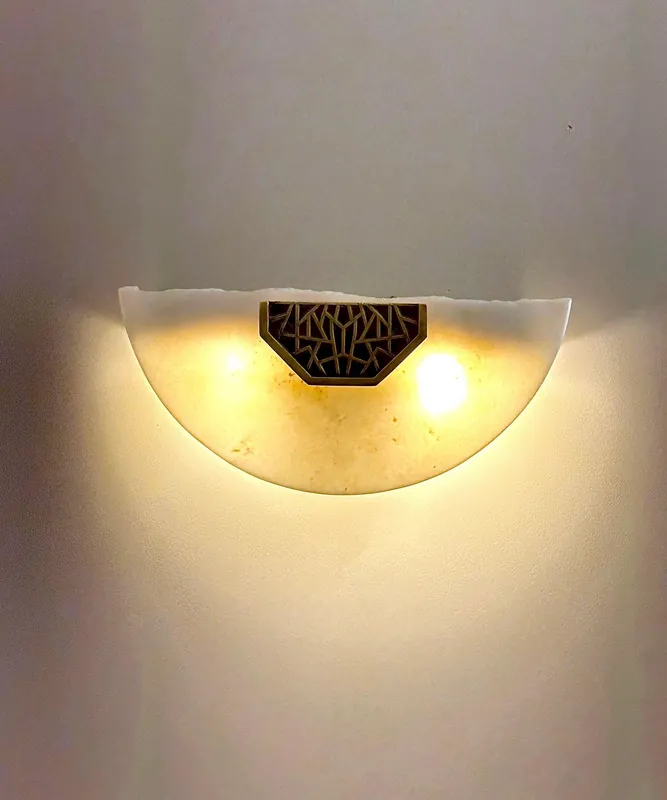 LAMIA Marble Sconce