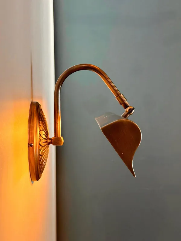 TEYRE Picture Wall Sconce