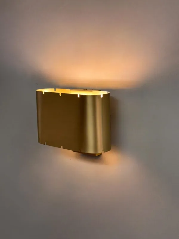 VAREL On\\/Off Sconce