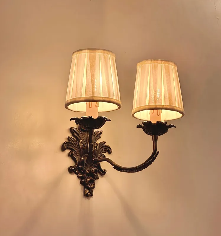 ROANNE Brass Traditional Wall Sconce W\\/Shade