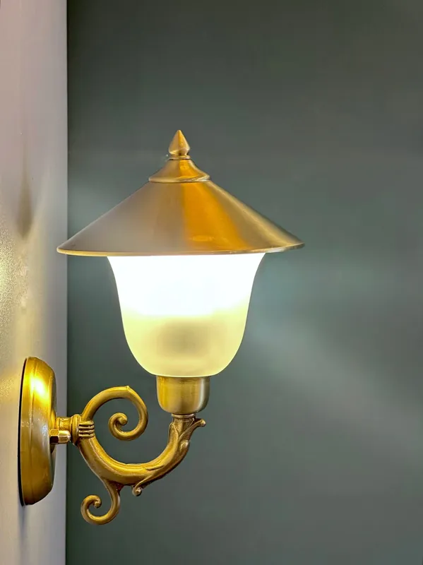 LASIN Brass Nautical Wall Sconce