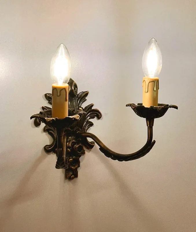 Applique Murale Traditionnelle ROANNE en Laiton - Luminaire, Éclairage Murale, Lumière Murale, Lumière Classique, Éclairage Victorien, Applique en Céramique