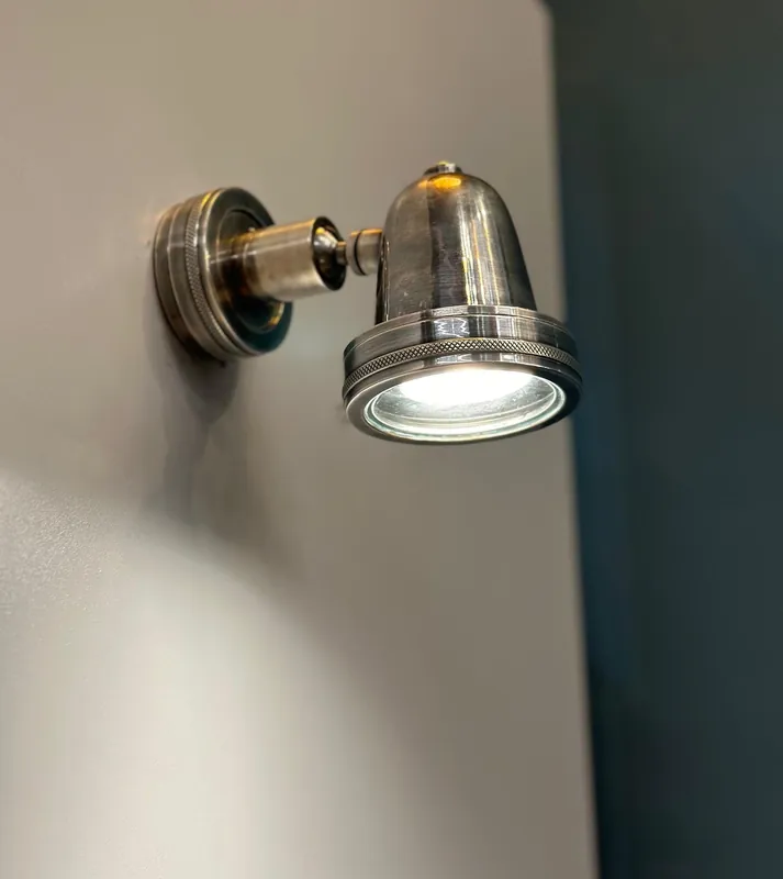 Faretto da Parete Esterno \\/ Bagno DONNA