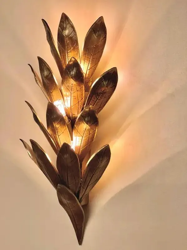 Applique da parete in ottone scultoreo Alcoron