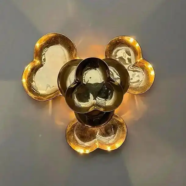 Trebol Sculptural Messing Gietijzeren Wandlamp