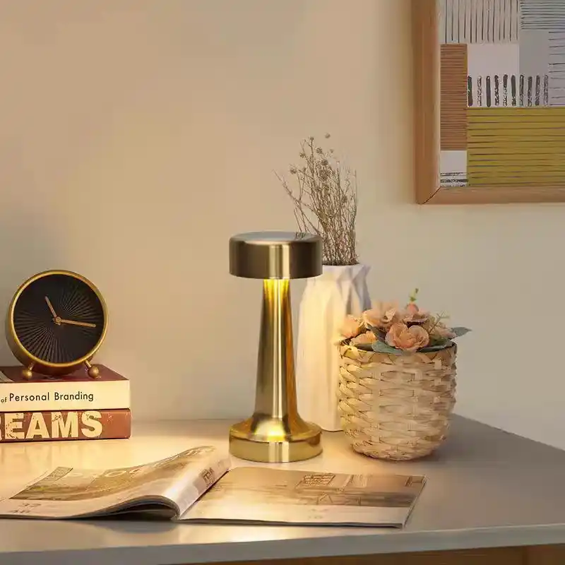 Moderne kreativ dekorativ bordlampe